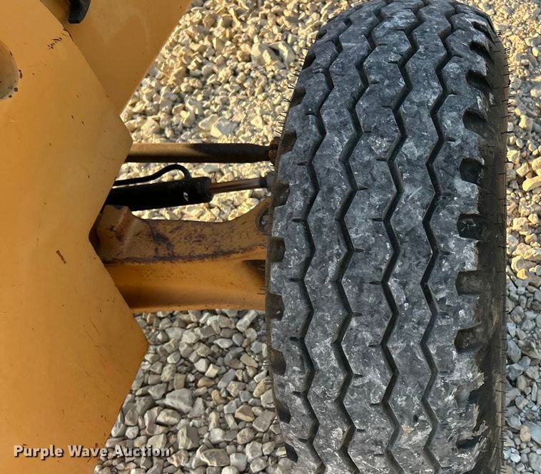 image for item ET3160 1998 Case 586E forklift