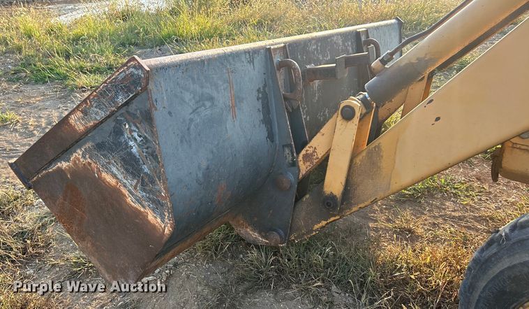 image for item ET3170 Ford 455D landscape tractor