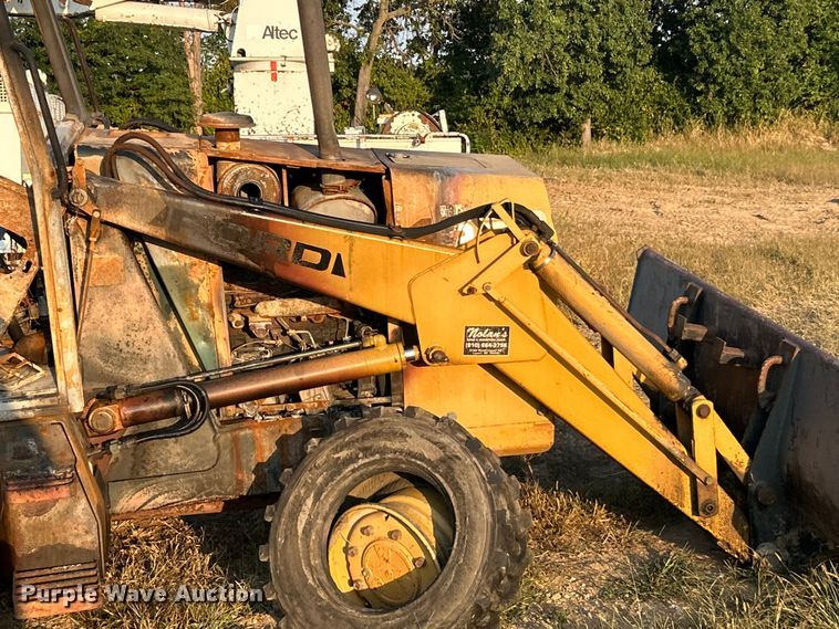 image for item ET3170 Ford 455D landscape tractor