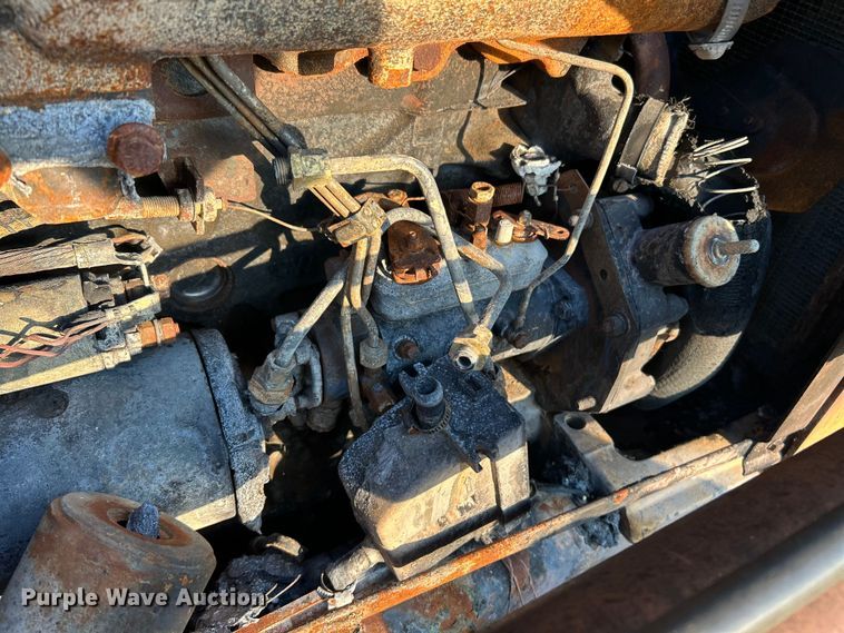 image for item ET3170 Ford 455D landscape tractor