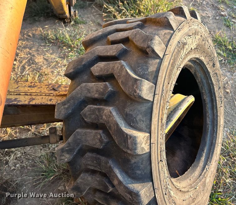 image for item ET3170 Ford 455D landscape tractor