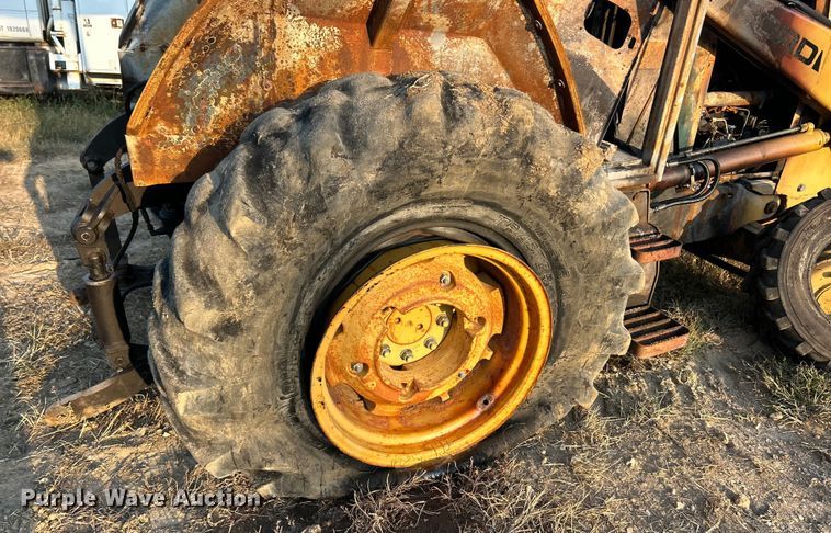 image for item ET3170 Ford 455D landscape tractor