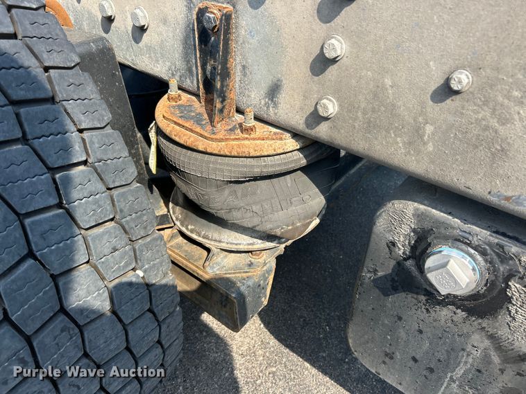 image for item ET3176 2017 Rosenbauer Motors fire truck cab and chassis