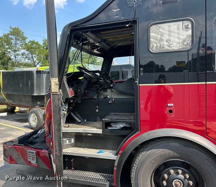 image for item ET3176 2017 Rosenbauer Motors fire truck cab and chassis