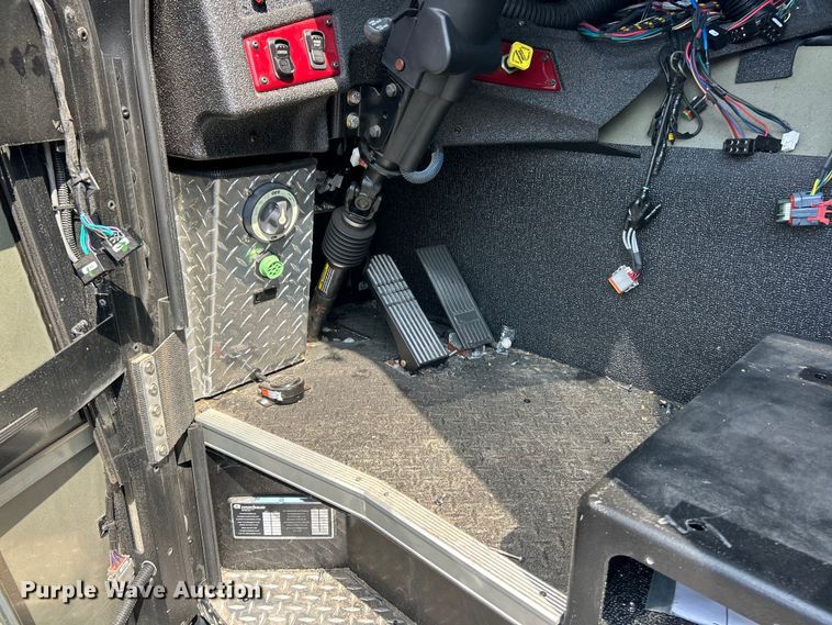 image for item ET3176 2017 Rosenbauer Motors fire truck cab and chassis