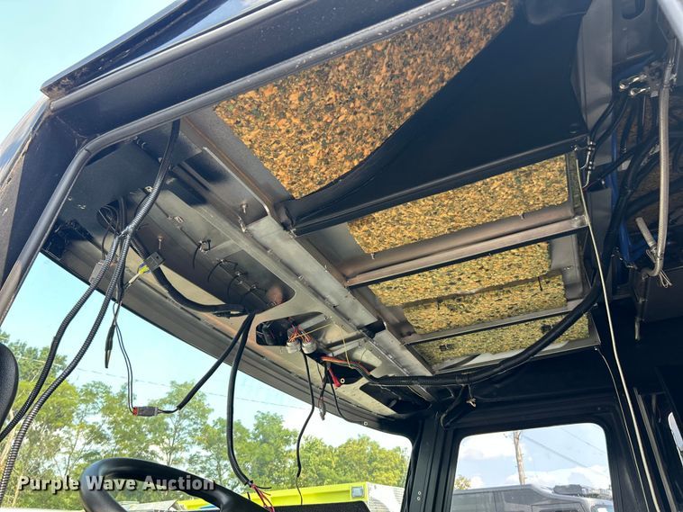 image for item ET3176 2017 Rosenbauer Motors fire truck cab and chassis