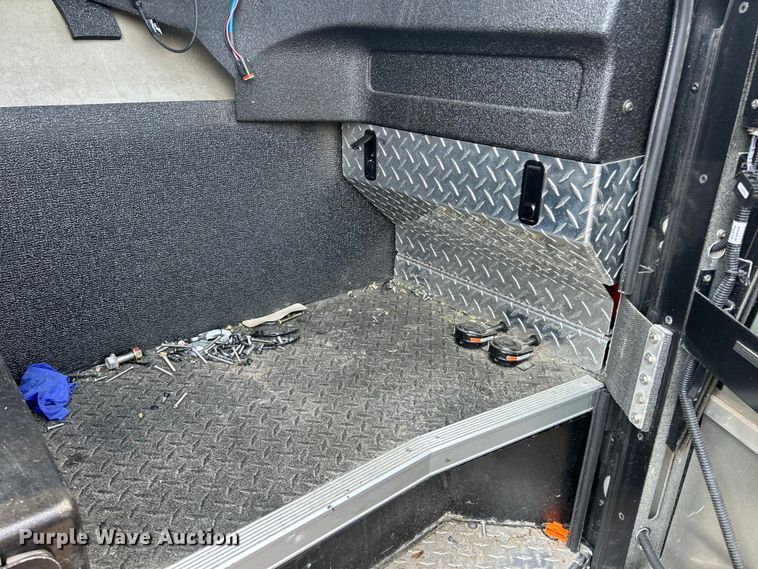 image for item ET3176 2017 Rosenbauer Motors fire truck cab and chassis