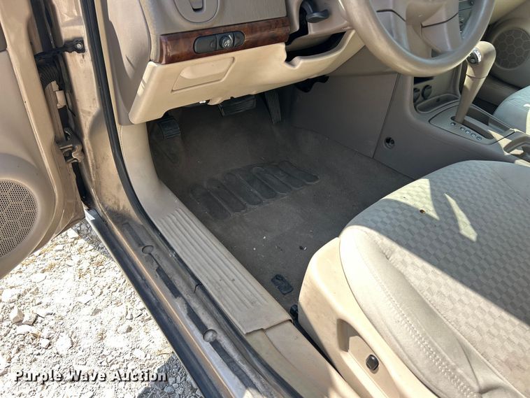 image for item ET3181 2005 Chevrolet Malibu 