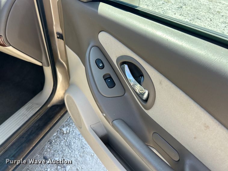 image for item ET3181 2005 Chevrolet Malibu 