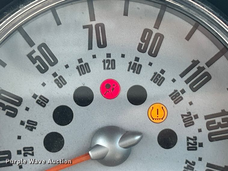 image for item ET3182 2008 Mini Cooper S convertible