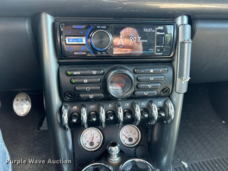 image for item ET3182 2008 Mini Cooper S convertible