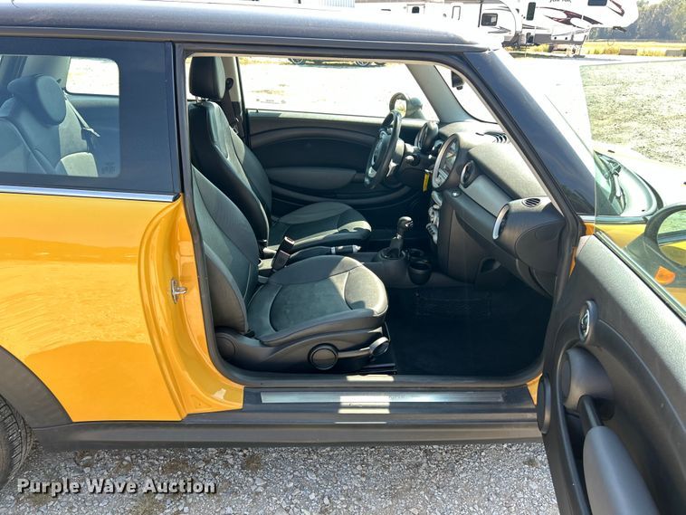 image for item ET3183 2009 Mini Cooper 