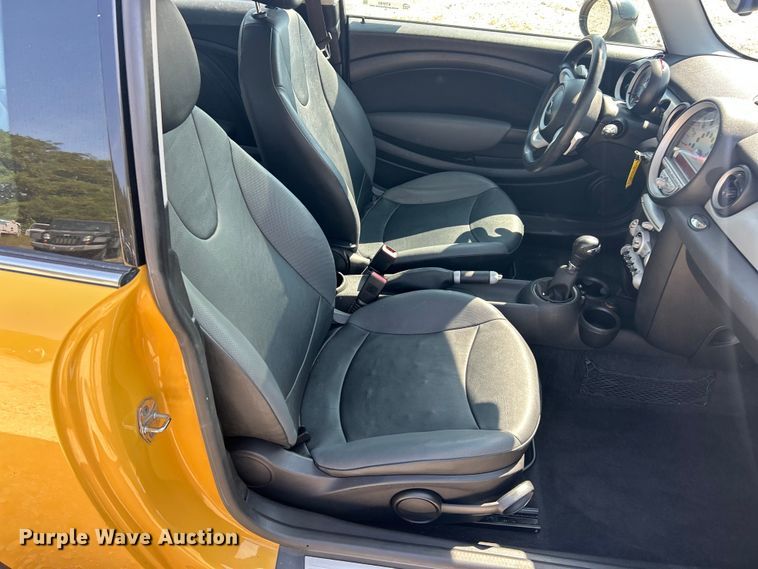 image for item ET3183 2009 Mini Cooper 