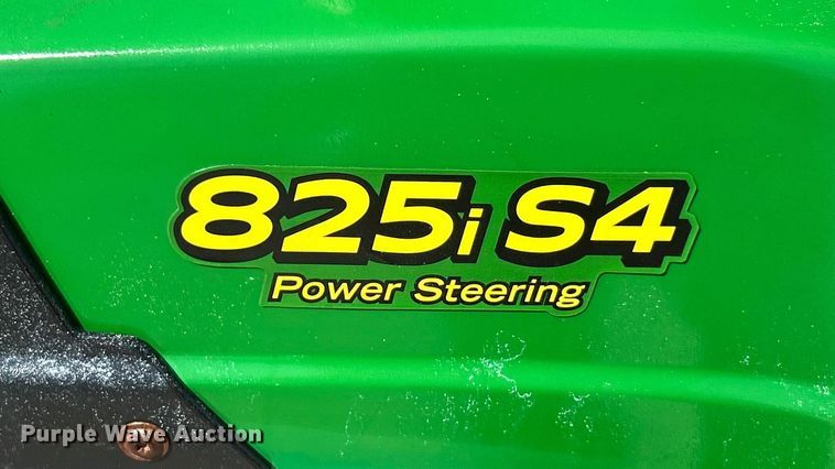 image for item ET3185 2016 John Deere 825iS4 utility vehicle