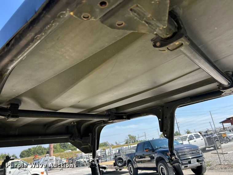 image for item ET3185 2016 John Deere 825iS4 utility vehicle