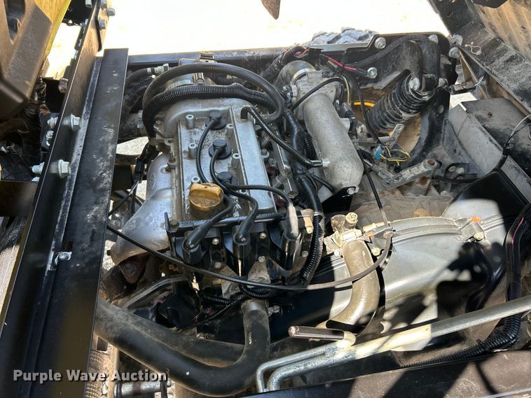 image for item ET3185 2016 John Deere 825iS4 utility vehicle