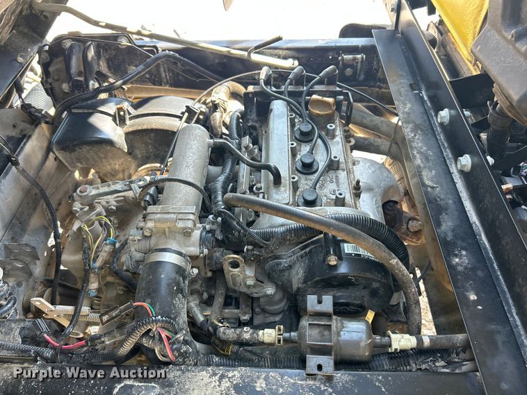 image for item ET3185 2016 John Deere 825iS4 utility vehicle