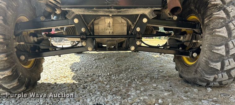 image for item ET3185 2016 John Deere 825iS4 utility vehicle