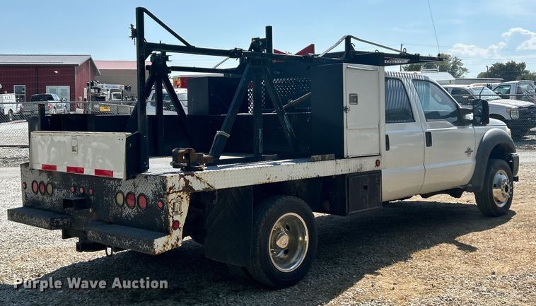 image for item ET3186 2011 Ford F550 Super Duty Crew Cab flatbed truck