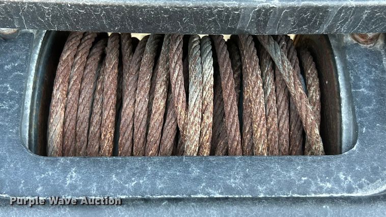 image for item ET3186 2011 Ford F550 Super Duty Crew Cab flatbed truck