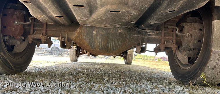 image for item ET3186 2011 Ford F550 Super Duty Crew Cab flatbed truck