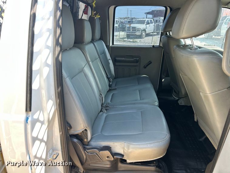 image for item ET3186 2011 Ford F550 Super Duty Crew Cab flatbed truck