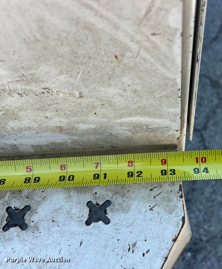 image for item ET3481 2016 Chevrolet Silverado 3500HD Crew Cab utility bed pickup truck