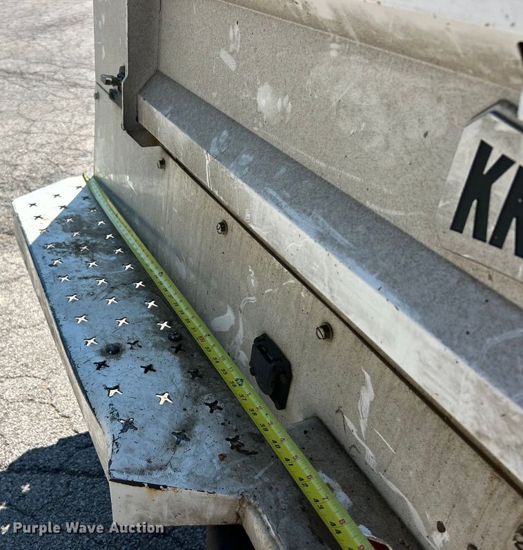 image for item ET3481 2016 Chevrolet Silverado 3500HD Crew Cab utility bed pickup truck