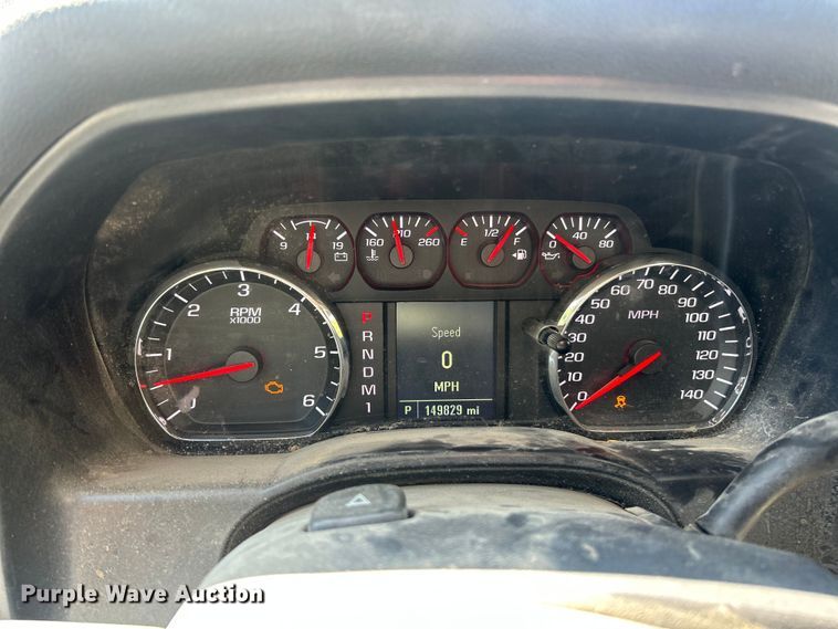 image for item ET3481 2016 Chevrolet Silverado 3500HD Crew Cab utility bed pickup truck