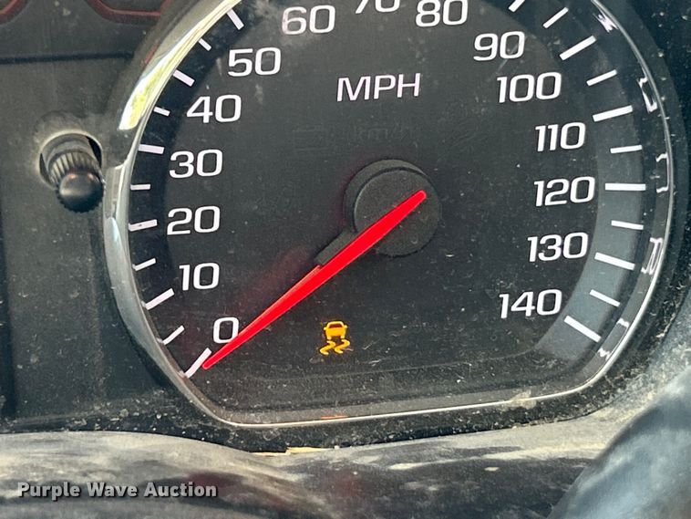 image for item ET3481 2016 Chevrolet Silverado 3500HD Crew Cab utility bed pickup truck