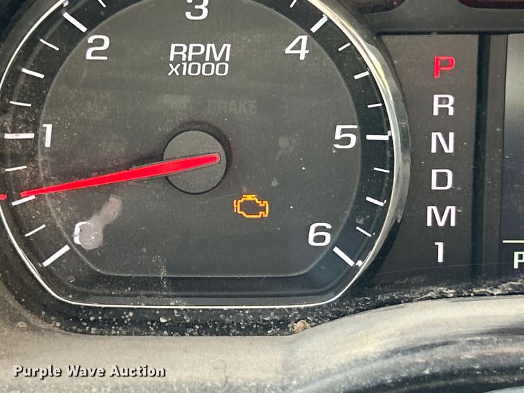 image for item ET3481 2016 Chevrolet Silverado 3500HD Crew Cab utility bed pickup truck