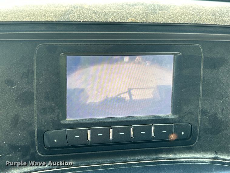 image for item ET3481 2016 Chevrolet Silverado 3500HD Crew Cab utility bed pickup truck