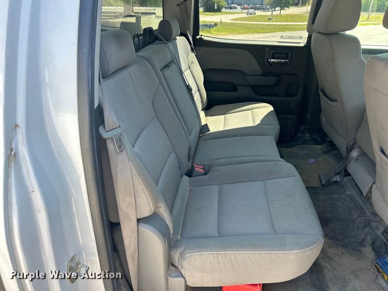 image for item ET3481 2016 Chevrolet Silverado 3500HD Crew Cab utility bed pickup truck