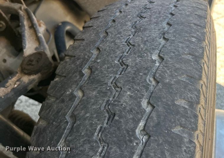 image for item ET3481 2016 Chevrolet Silverado 3500HD Crew Cab utility bed pickup truck