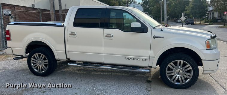 image for item ET3483 2007 Lincoln Mark LT SuperCrew pickup truck