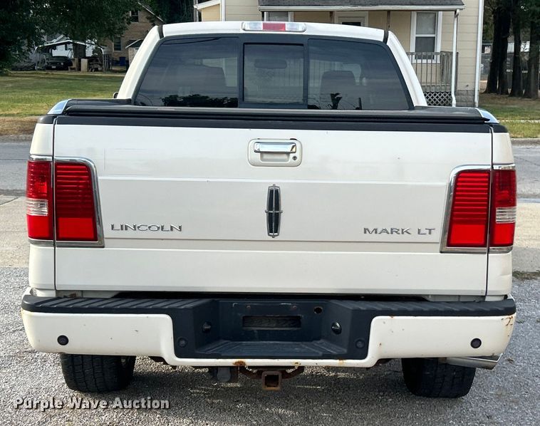 image for item ET3483 2007 Lincoln Mark LT SuperCrew pickup truck