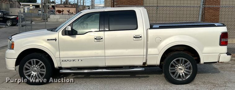 image for item ET3483 2007 Lincoln Mark LT SuperCrew pickup truck