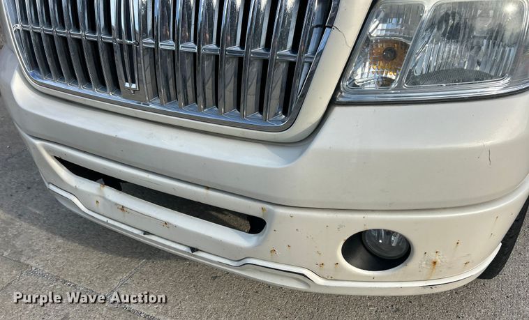 image for item ET3483 2007 Lincoln Mark LT SuperCrew pickup truck