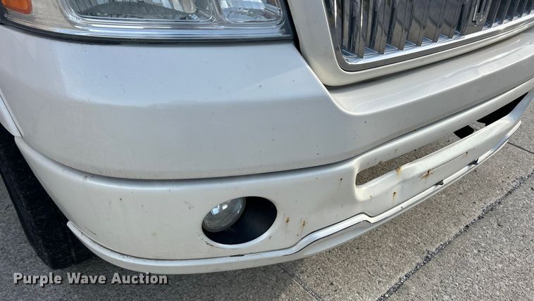 image for item ET3483 2007 Lincoln Mark LT SuperCrew pickup truck