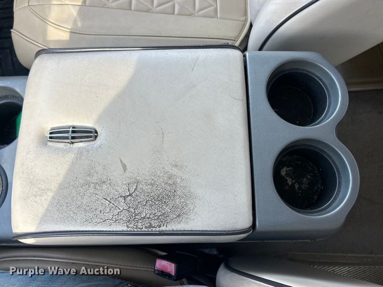 image for item ET3483 2007 Lincoln Mark LT SuperCrew pickup truck