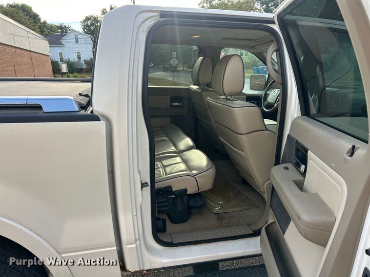 image for item ET3483 2007 Lincoln Mark LT SuperCrew pickup truck