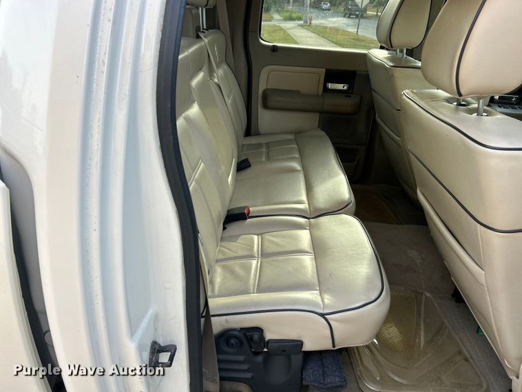 image for item ET3483 2007 Lincoln Mark LT SuperCrew pickup truck