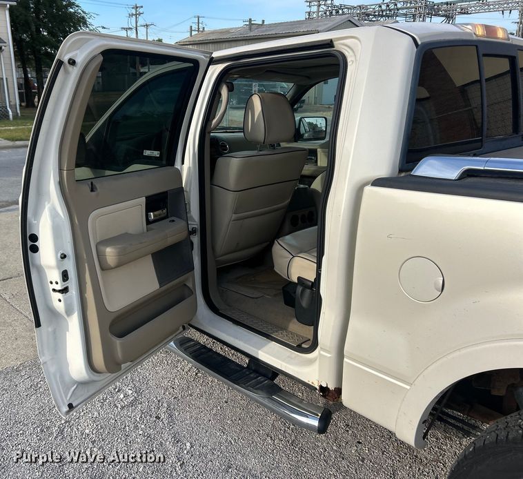 image for item ET3483 2007 Lincoln Mark LT SuperCrew pickup truck