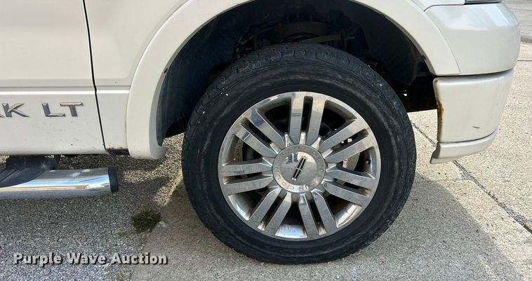 image for item ET3483 2007 Lincoln Mark LT SuperCrew pickup truck