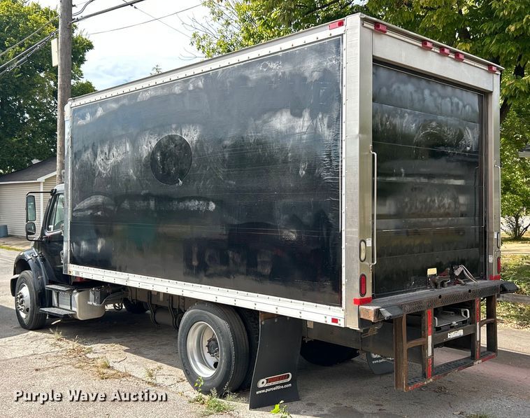 image for item ET3488 2006 Freightliner Business Class M2 refrigerated truck