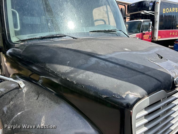 image for item ET3488 2006 Freightliner Business Class M2 refrigerated truck