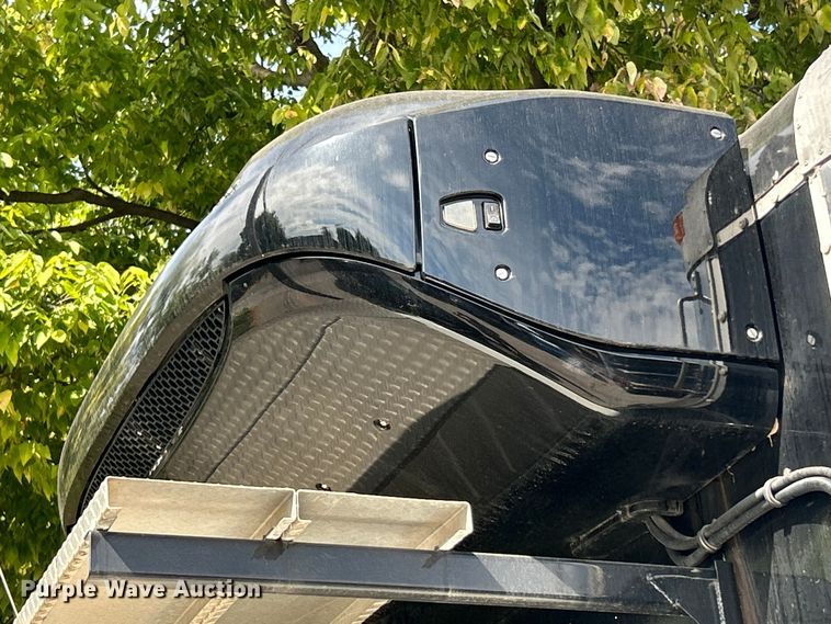 image for item ET3488 2006 Freightliner Business Class M2 refrigerated truck