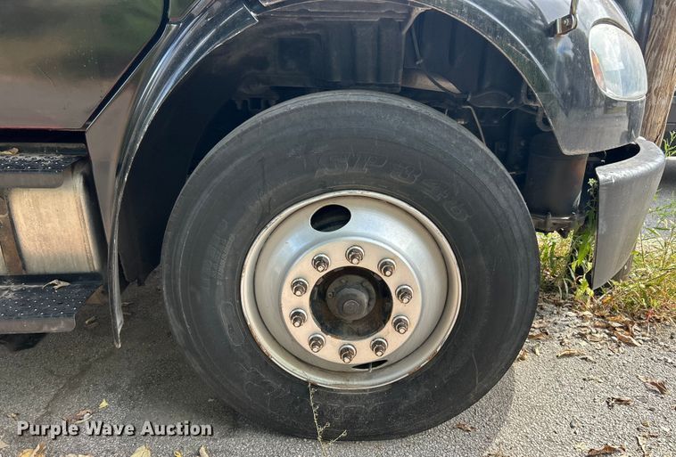 image for item ET3488 2006 Freightliner Business Class M2 refrigerated truck