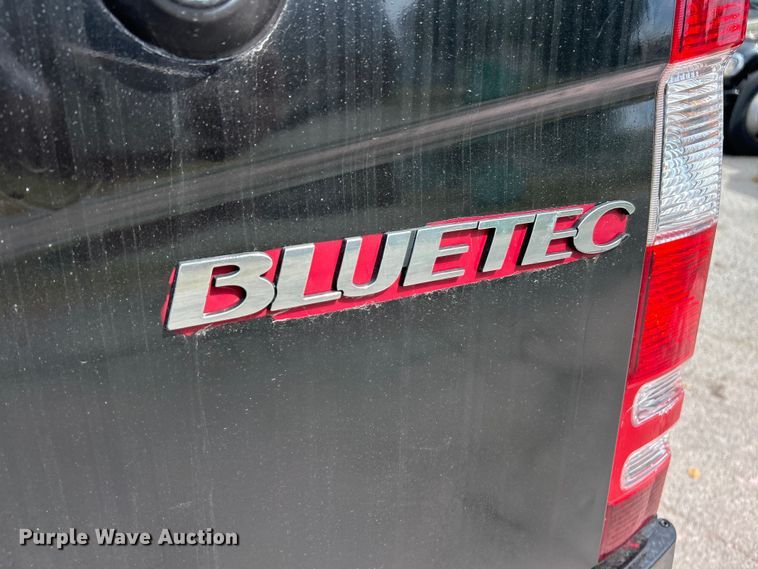 image for item ET3489 2012 Mercedes-Benz Sprinter 2500 refrigerated Van
