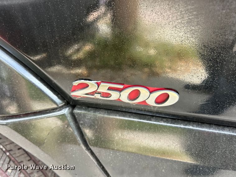 image for item ET3489 2012 Mercedes-Benz Sprinter 2500 refrigerated Van